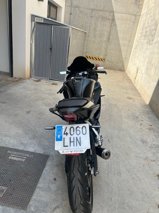 Yamaha YZF R125 Negra