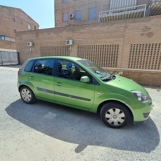 Ford Fiesta 1.4 TDCi 68 CV – 5 puertas – Económico