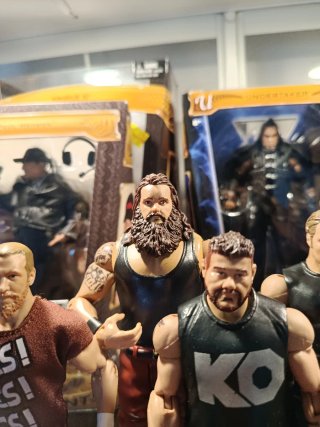 Lote figuras WWE Mattel Kevin Owens Elite Braun St