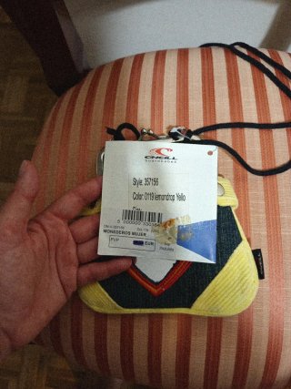 Bolso O'Neill corazón verde y amarillo