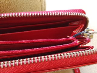 Monedero Tommy Hilfiger Beige y Rojo