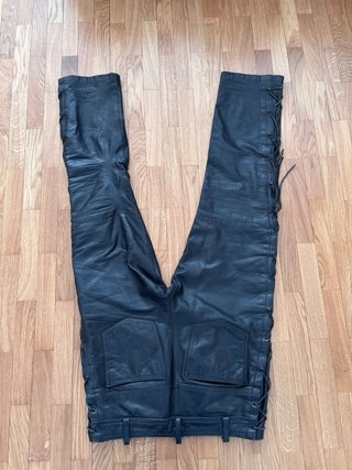 Pantalón Piel A.M.I. Madrid Negro
