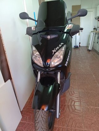 Yamaha Xmax 125cc Negra