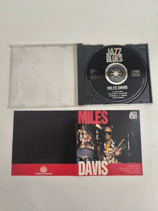 CD MILES DAVIS Maestros del Jazz & Blues N° 1