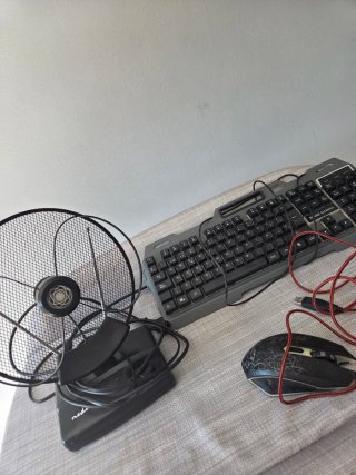Lote: Teclado, Ratón y Antena