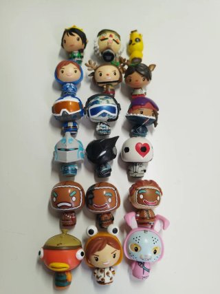 18 Mini Figuras Fortnite