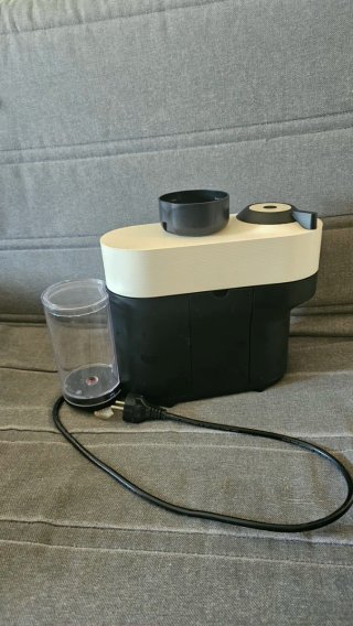Freidora de aire negra y extractor de cafe