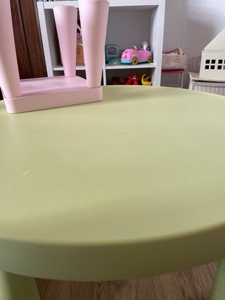 Mesa y 2 Sillas IKEA