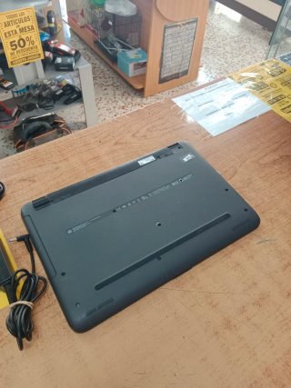 ORDENADOR PORTÁTIL HP 250 G4 CON CARGADOR