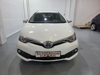 Toyota Auris 1.4 90D Business Touring Sports