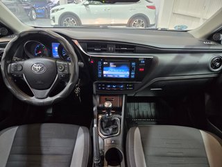 Toyota Auris 1.4 90D Business Touring Sports