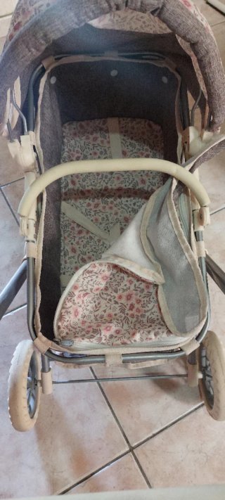 Carrito de bebé para muñecas con capota floral