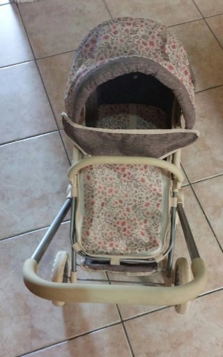 Carrito de bebé para muñecas con capota floral