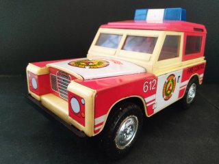 Román , Land Rover