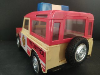 Román , Land Rover