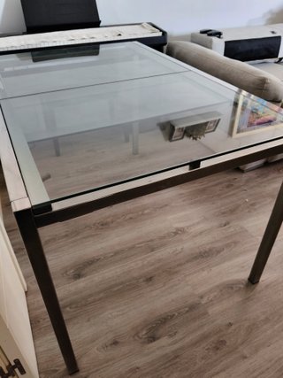 Mesa de salón cristal y metal