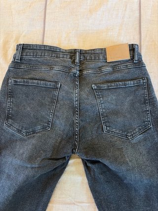 Pantalón vaquero negro Talla 40