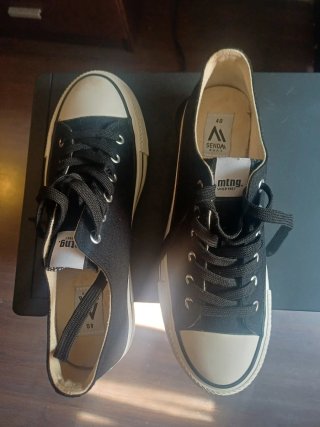 Zapatillas MTNG Mujer Negras y Blancas