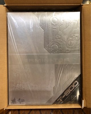 Hot Toys T-800 Terminator 1/6 MMS136 Tech Noir