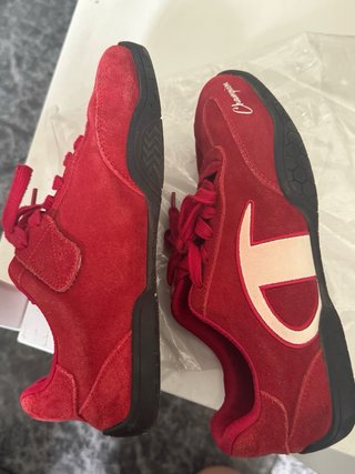 Zapatillas Champion ante rojas