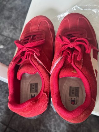 Zapatillas Champion ante rojas