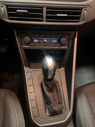 Volkswagen Polo Advance 95CV DSG