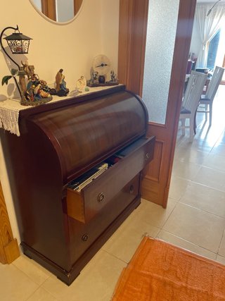 Mueble de almacenaje con cajones de madera