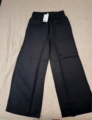 Pantalones negros anchos