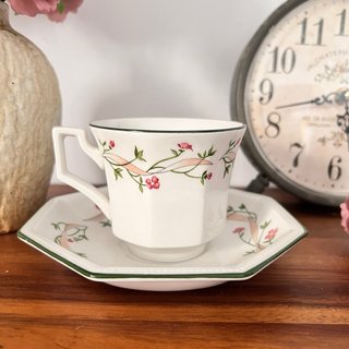 Taza y plato Johnson Bros porcelana
