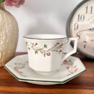 Taza y plato Johnson Bros porcelana