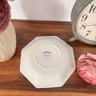 Taza y plato Johnson Bros porcelana