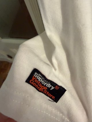 Camiseta Superdry Real Logo Camo blanca – Talla M