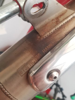 Tubo de escape Hanway