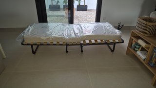 2 Camas Plegables Nuevas