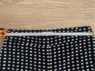 Pantalón tobillero cuadros blanco y negro