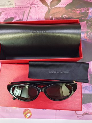 Gafas de sol Saint Laurent negras