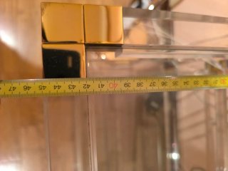 Mesa de cristal para TV con ruedas