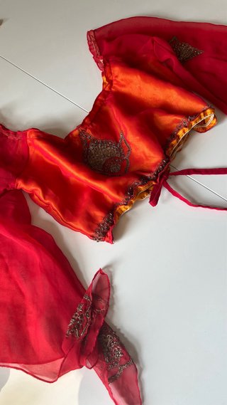 Traje danza del vientre naranja y rojo
