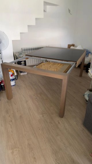 URGE Mesa comedor madera maciza y cristal