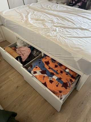 Cama 135x190 con cajones, cabecero y colchón IKEA