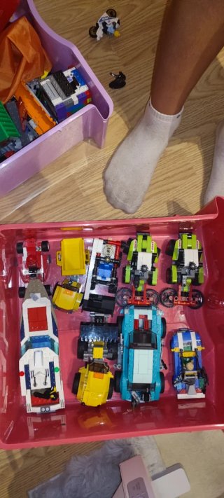 Lote de coches y figuras LEGO