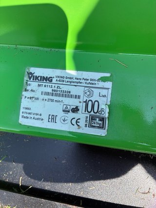 Tractor cortacésped Viking verde