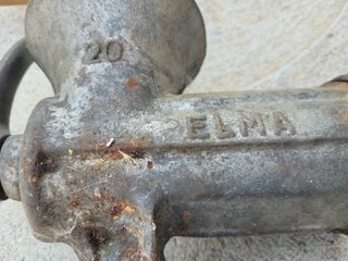 Picadora de carne antigua ELMA