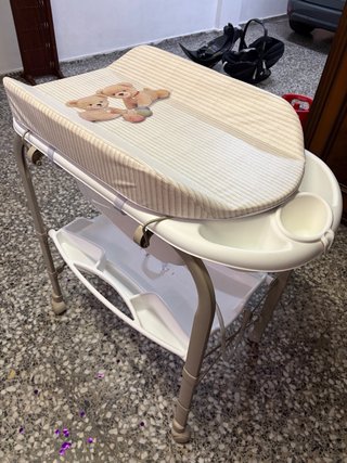 Bañera y organizador para bebé