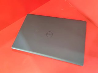 Portátil Dell Vostro 15 3510
