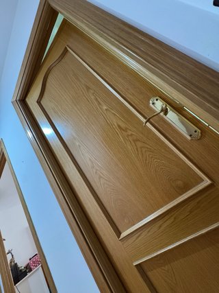 Puerta de madera (interior)