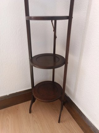 Mueble inglés de madera, se pliega. ANTIGÜEDAD