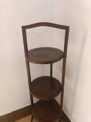 Mueble inglés de madera, se pliega. ANTIGÜEDAD