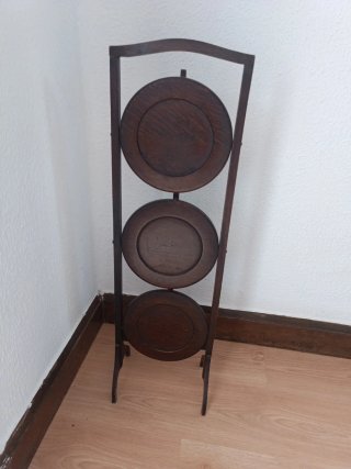Mueble inglés de madera, se pliega. ANTIGÜEDAD