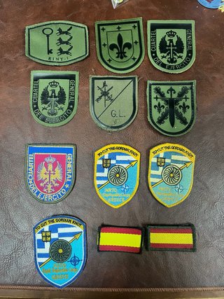 Lote 11 parches militares ejército español